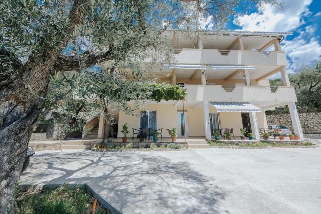 Olive Garden Apartment バール エクステリア 写真